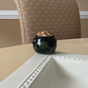 St. Patty’s Leprechaun Lucky Pot of Gold Platter Decoration 🍀